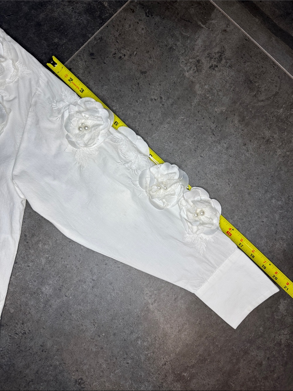 Anthropologie Maeve Bennet Buttondown 3D Floral Appliqué Shirt Fits Larger - Picture 7 of 17